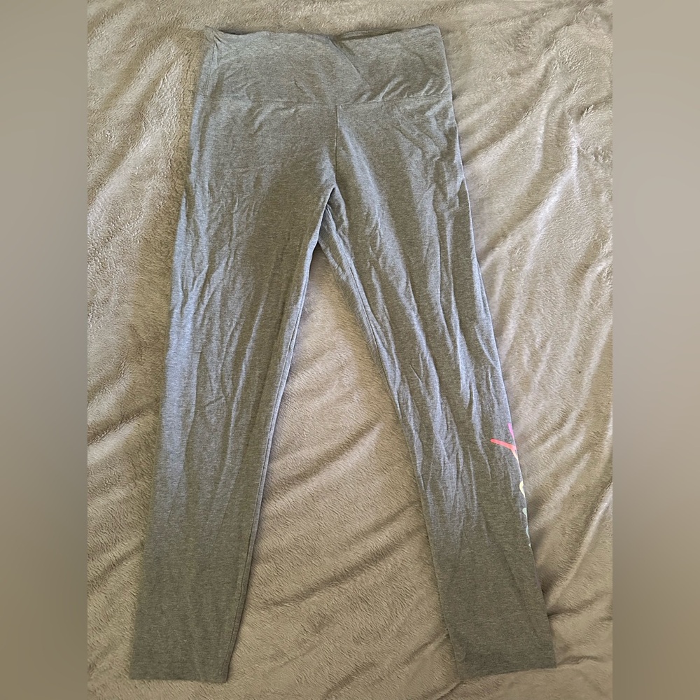 Women's PINK Victoria's Secret Leggings Size xl Gray